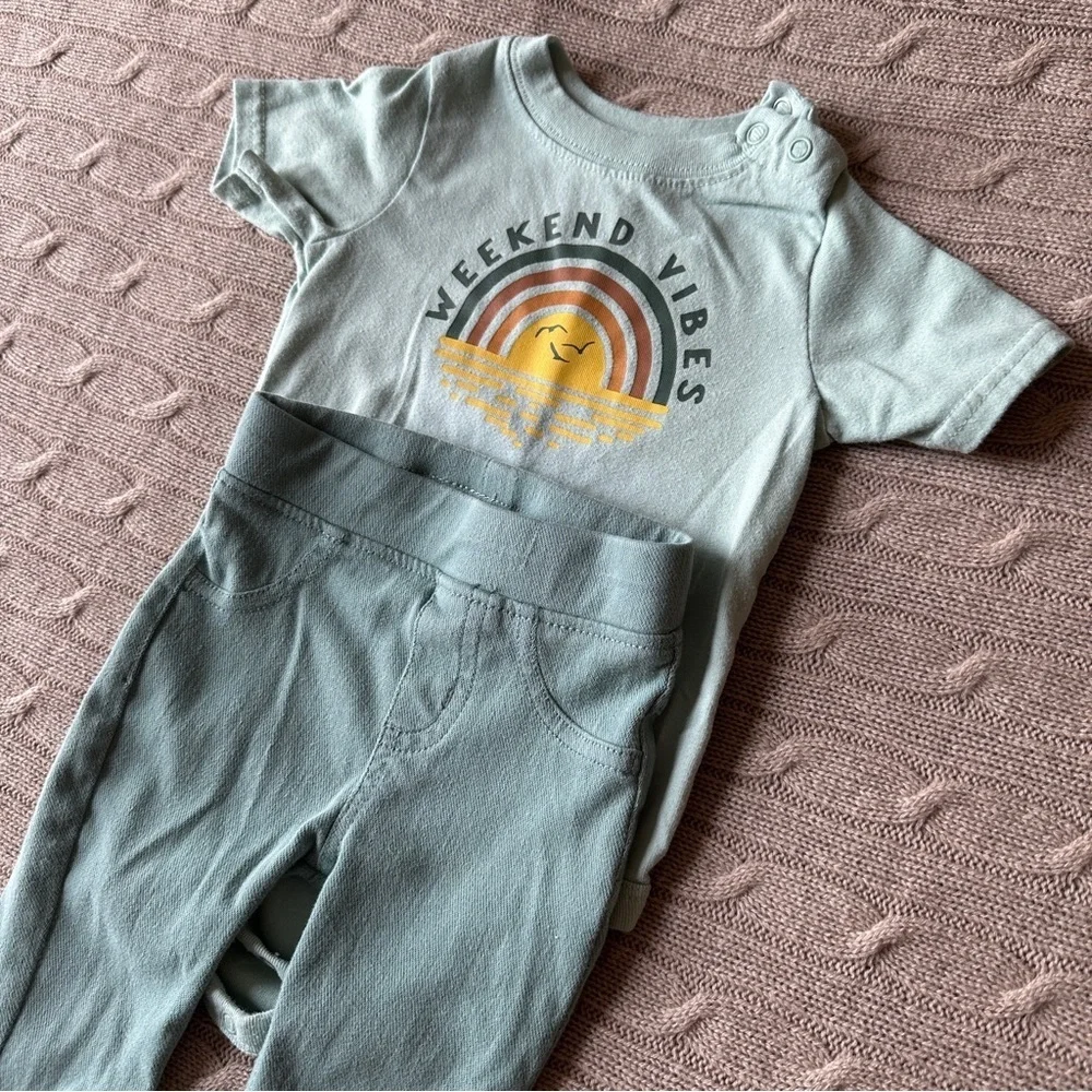 EUC Garanimals Baby Girl Outfit Set, Teal “Weekend Vibes”, 12 Months